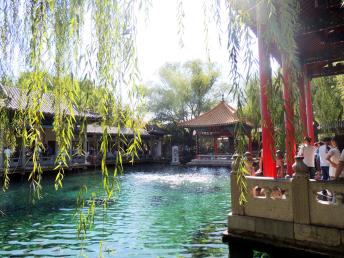 景點：趵突泉公園