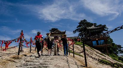 景點(diǎn):千尺幢